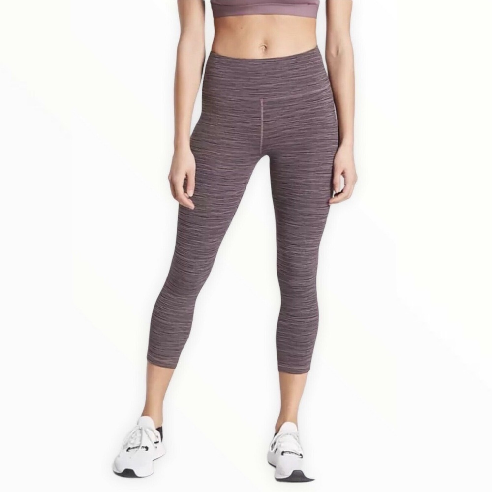Athleta || Ultimate Linear Lines Capris Violet Small‎